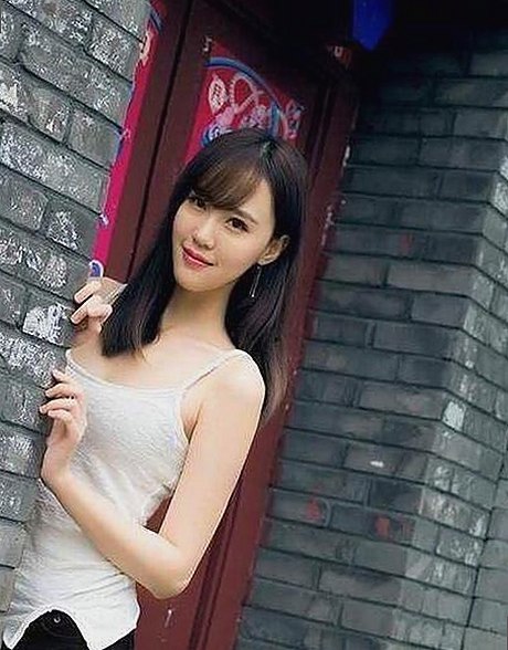 最新动态：如何安全获取撸撸射官方版下载及相关资源